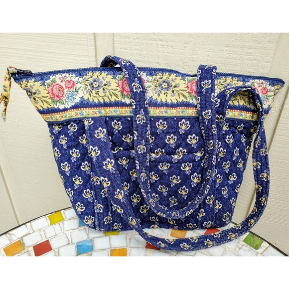 SOLD Vera Bradley vintage retired Maison Blues bag - Picture 10 of 10